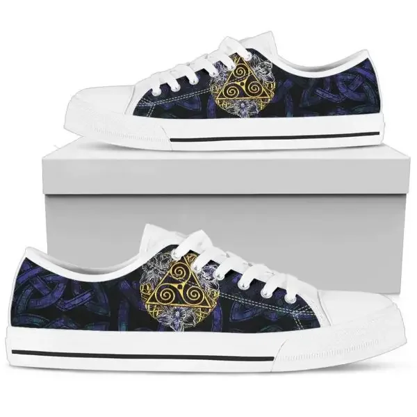 Men'S Fashion Today - Celtic Triskelion with Daffodil Flowers Irish